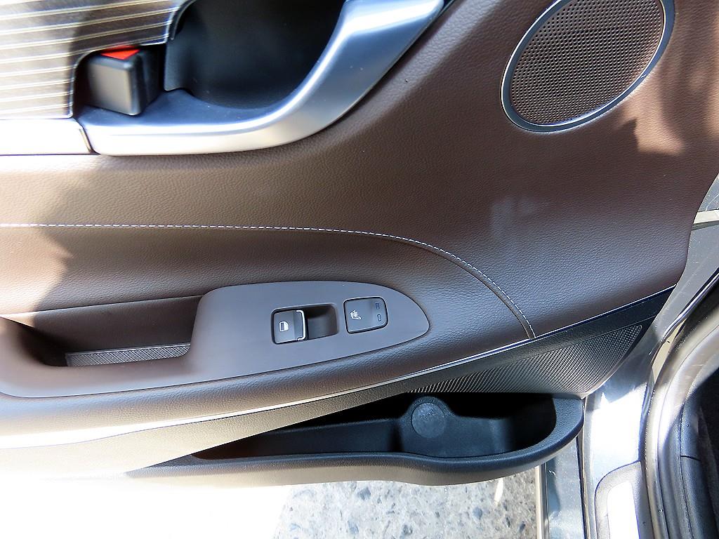 HYUNDAI Grandeur 2018 Gris - Importación desde Corea - HF Imports Iquique - Foto 16