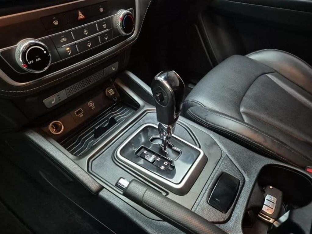 Ssangyong Rexton - Vista 8