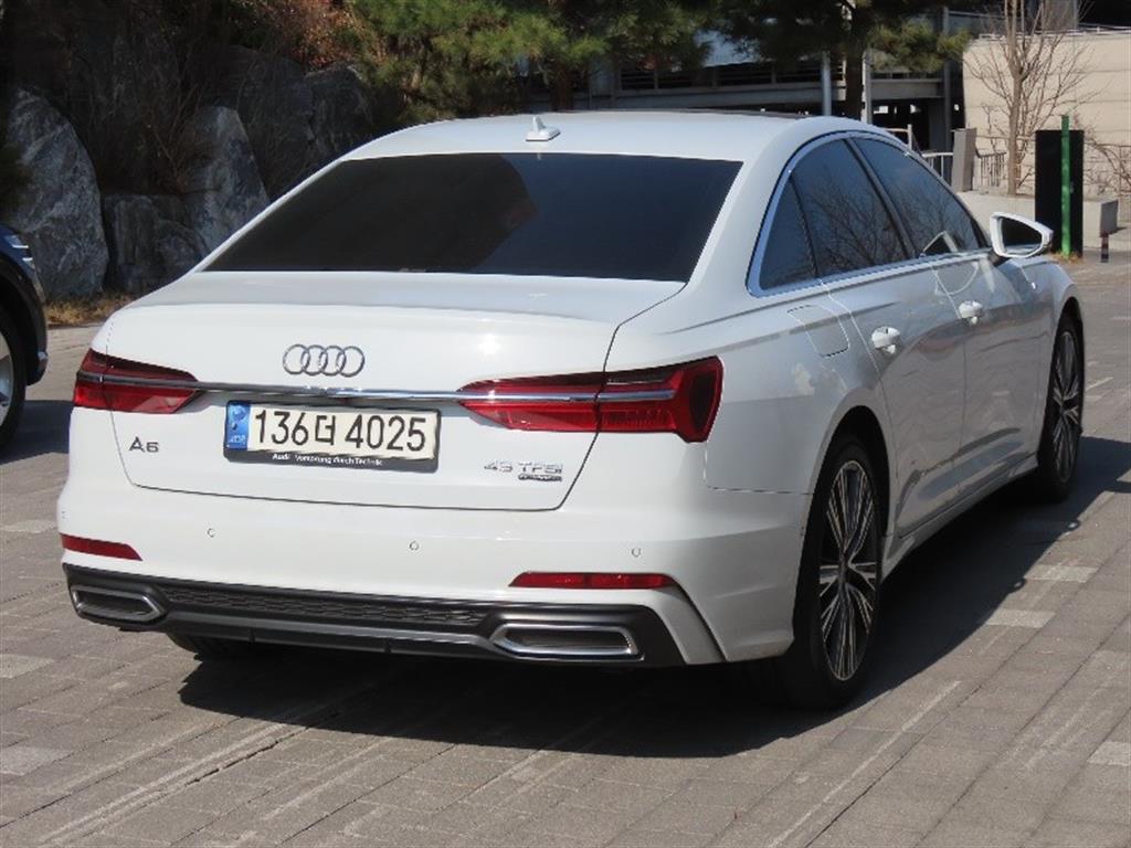 Audi A6 - Vista 5