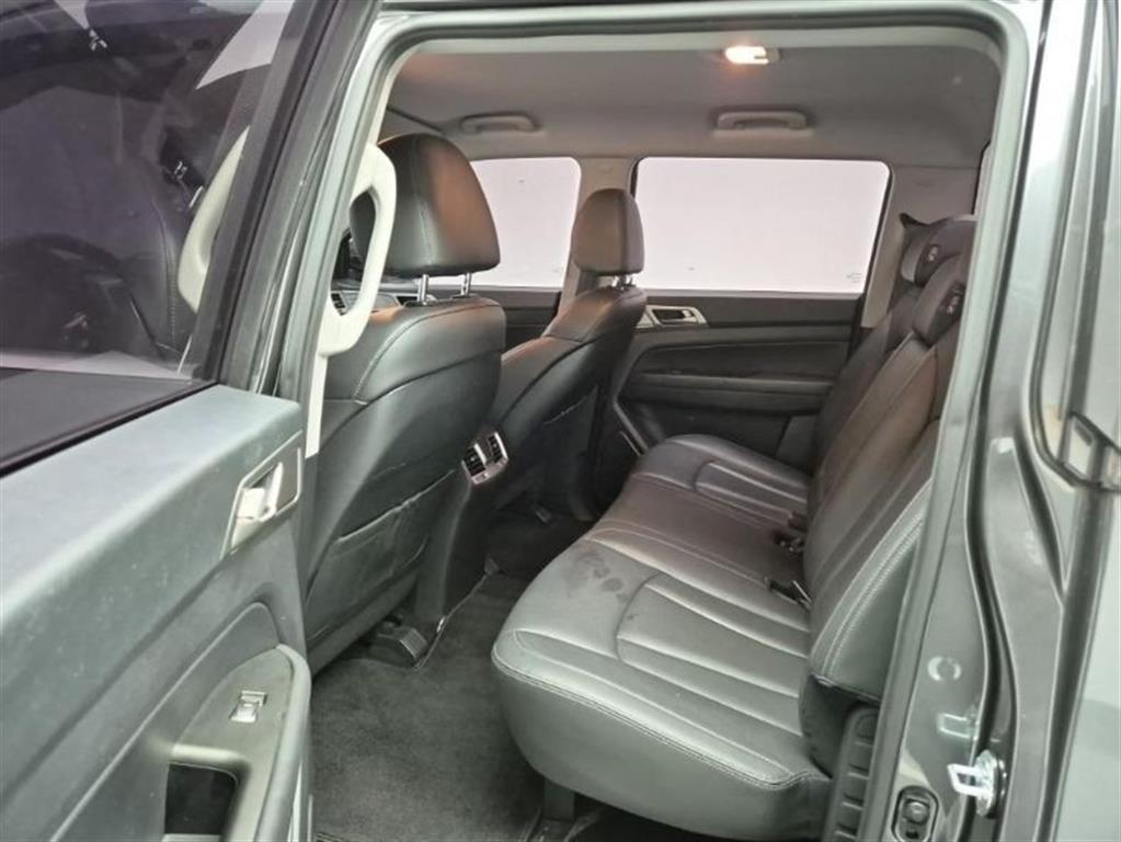 Ssangyong Rexton - Vista 11