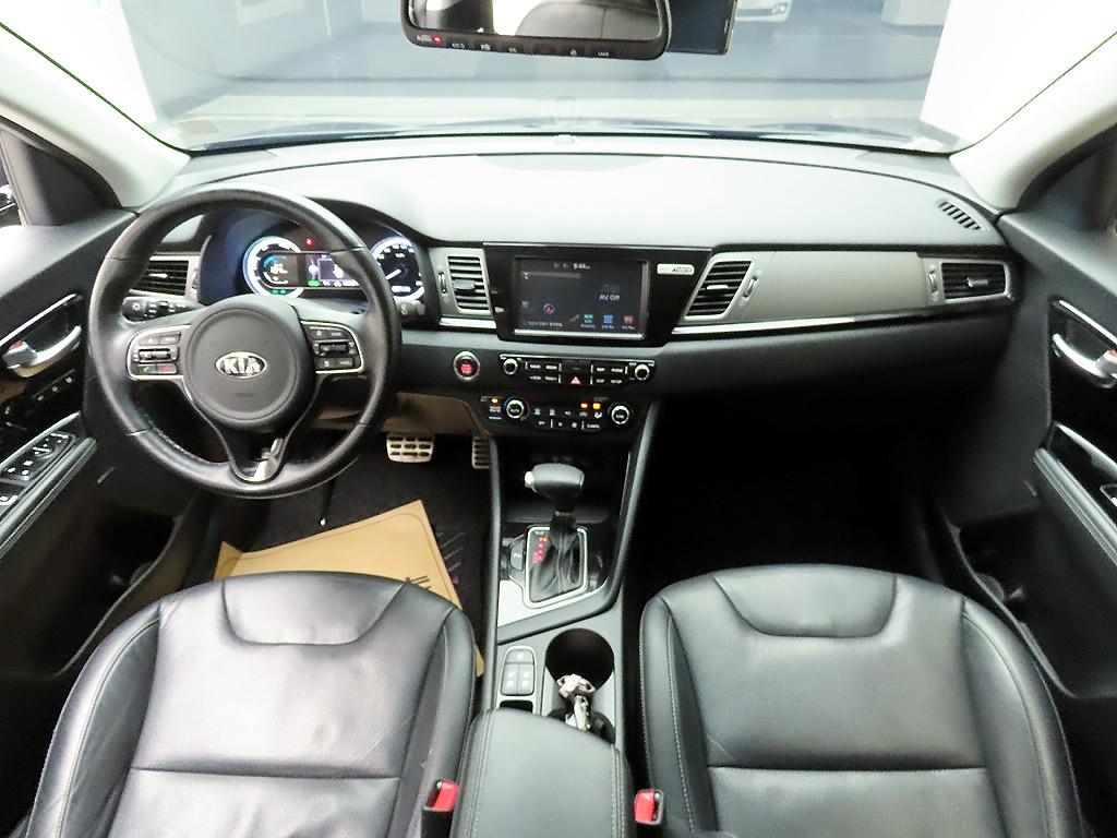 KIA Niro - Vista 8