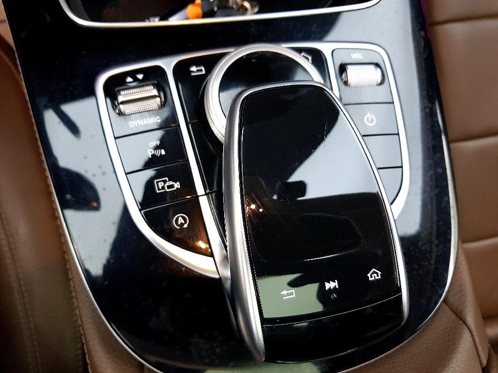 Mercedes Benz E class - Vista 12