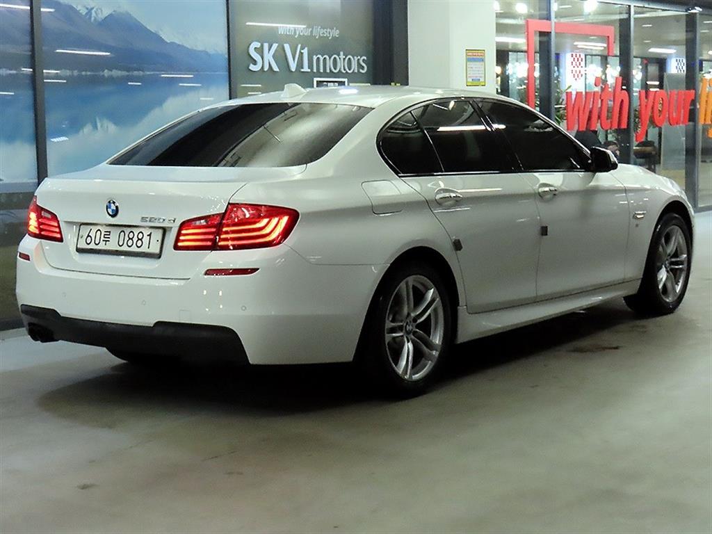 BMW 5 Series - Vista 4