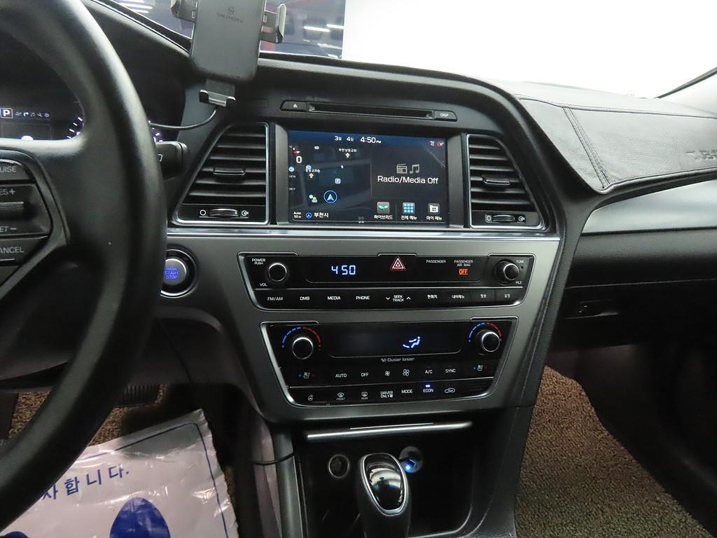 HYUNDAI Sonata - Vista 10