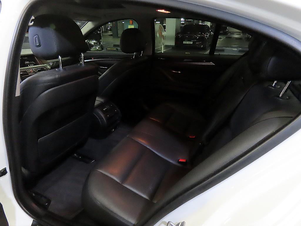 BMW 5 Series - Vista 7