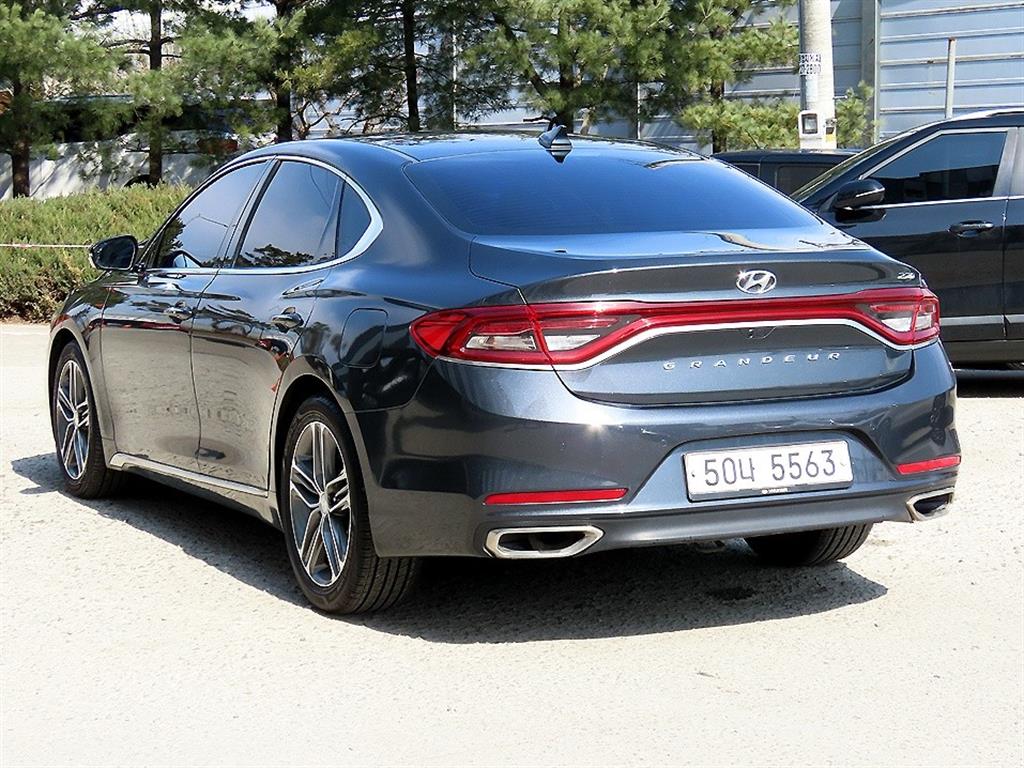 HYUNDAI Grandeur - Vista 3
