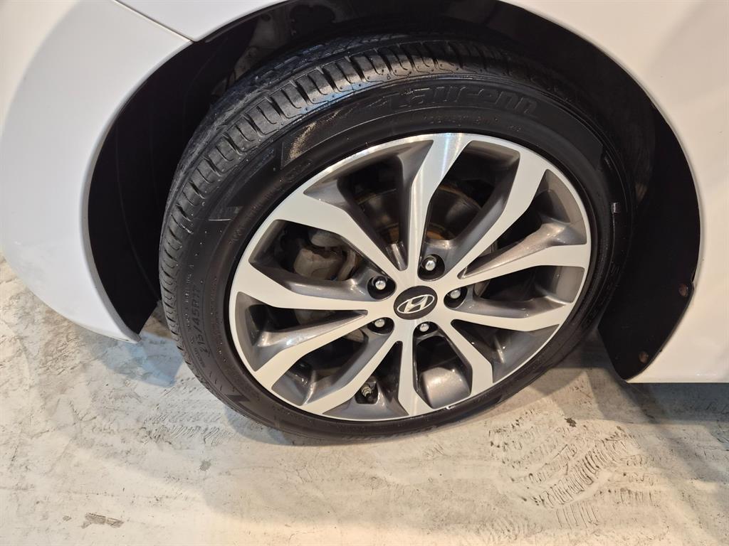 HYUNDAI Avante 2013 Blanco - Importación desde Corea - HF Imports Iquique - Foto 18