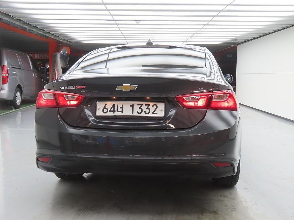 Chevrolet Malibu - Vista 3