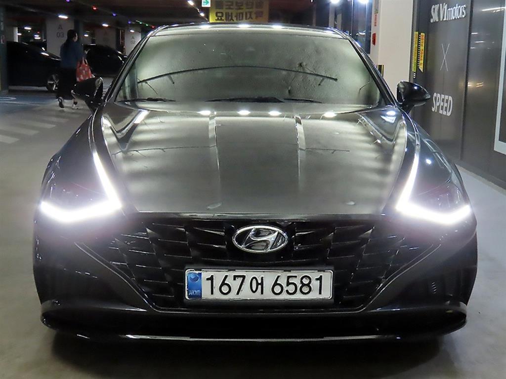 HYUNDAI Sonata - Vista 2