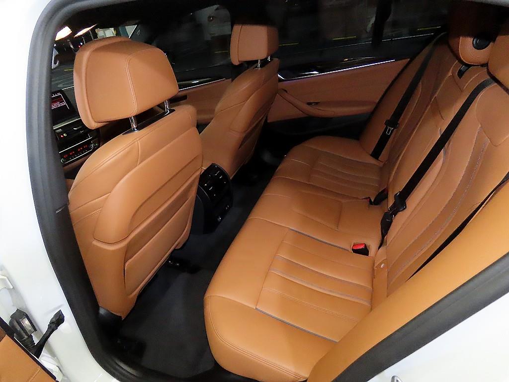 BMW 5 Series - Vista 7