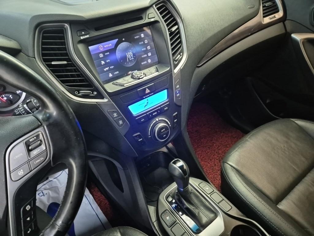 HYUNDAI Santa Fe - Vista 10