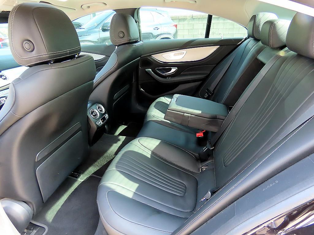 Mercedes Benz CLS Class - Vista 6