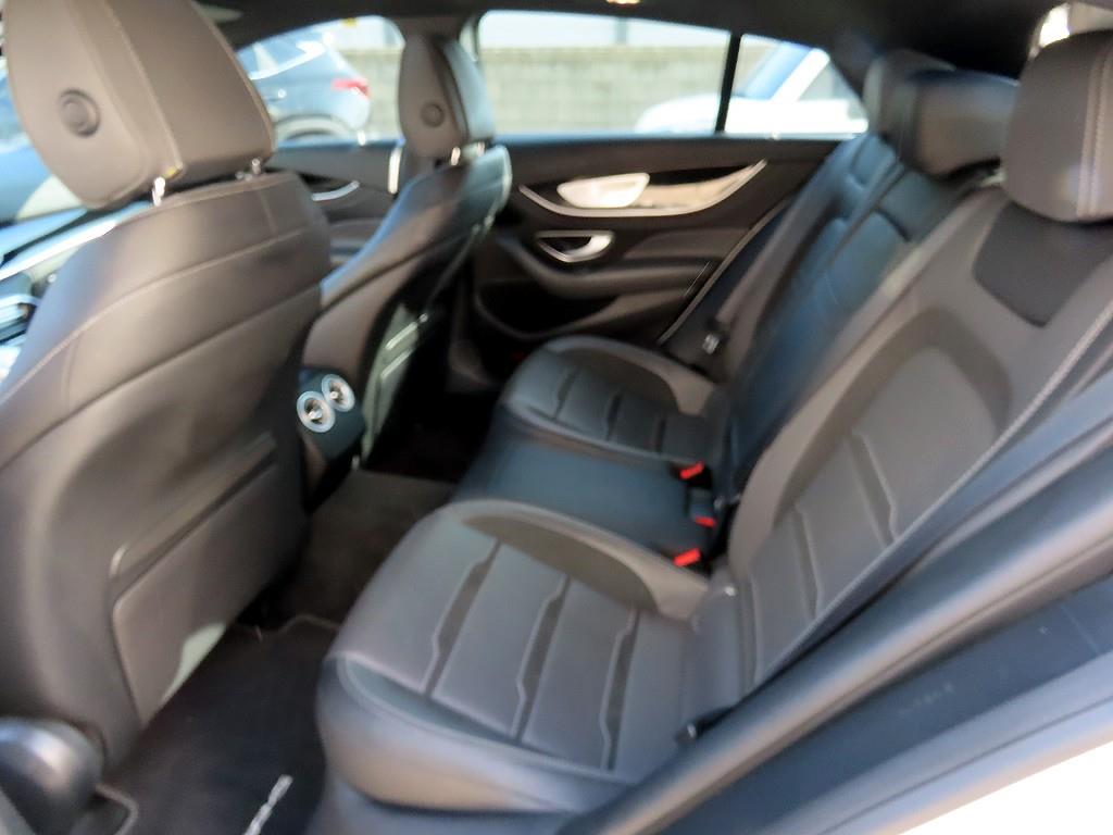 Mercedes Benz AMG GT - Vista 6