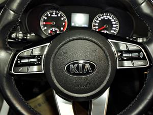KIA K5 - Vista 12