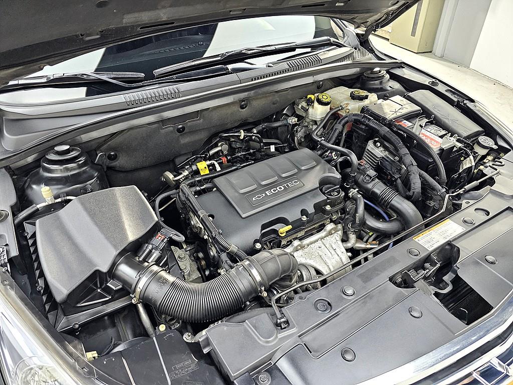 Chevrolet Cruise - Vista 6