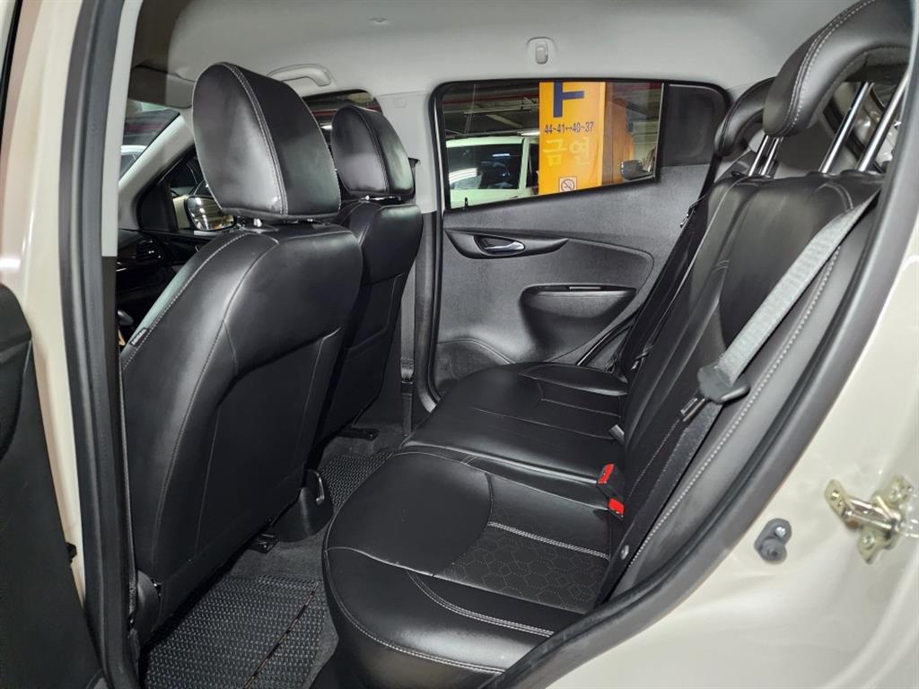 Chevrolet Spark - Vista 11