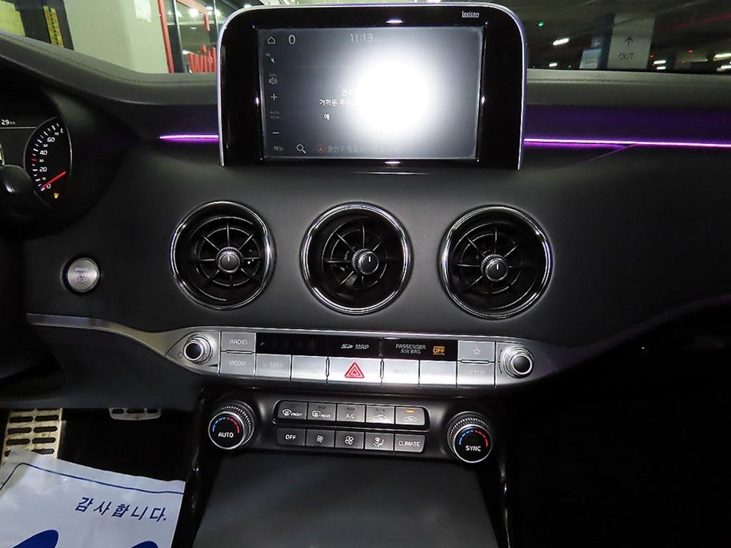 KIA Stinger - Vista 11