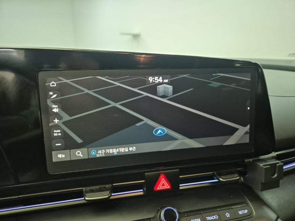 HYUNDAI Avante - Vista 12