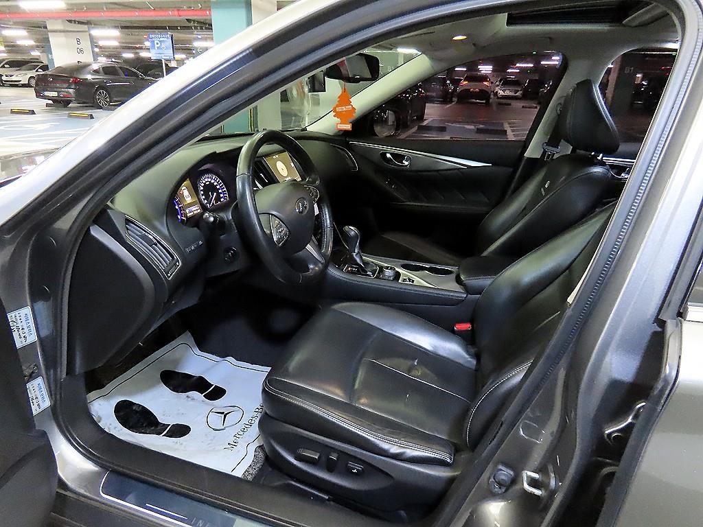 Infiniti Q - Vista 6