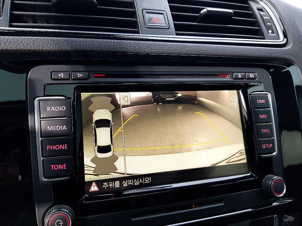 Volkswagen Jetta - Vista 11