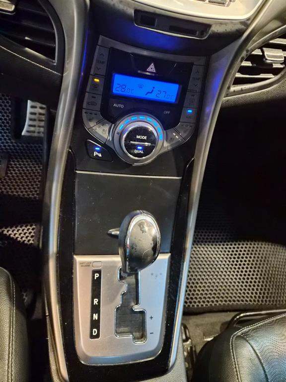 HYUNDAI Avante 2013 Blanco - Importación desde Corea - HF Imports Iquique - Foto 15