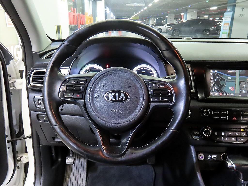 KIA Niro - Vista 8