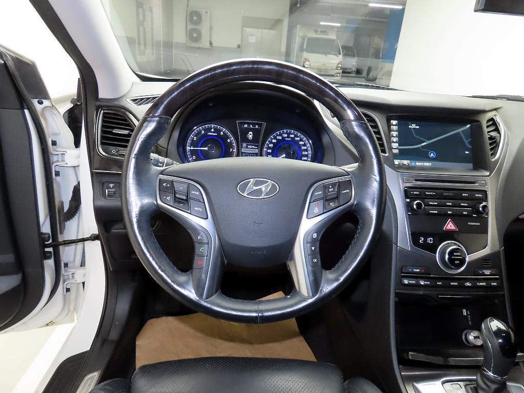 HYUNDAI Grandeur - Vista 8