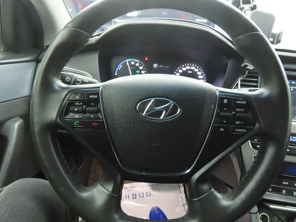 HYUNDAI Sonata - Vista 8