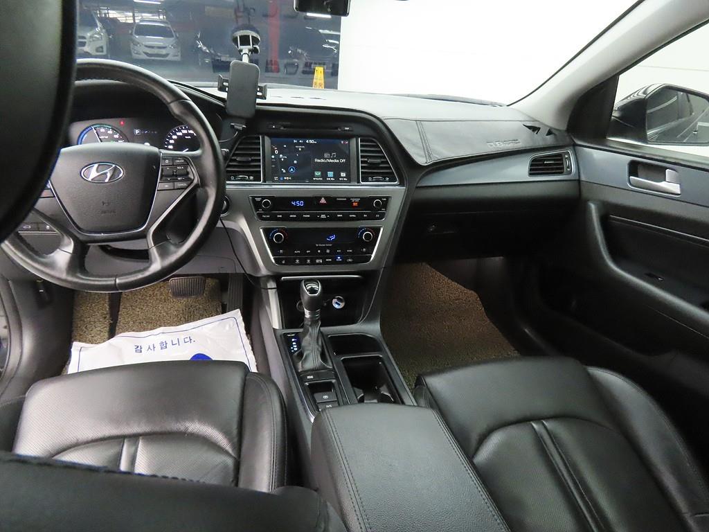 HYUNDAI Sonata - Vista 7