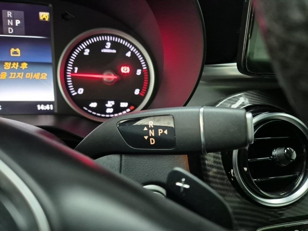 Mercedes Benz GLC Class - Vista 8