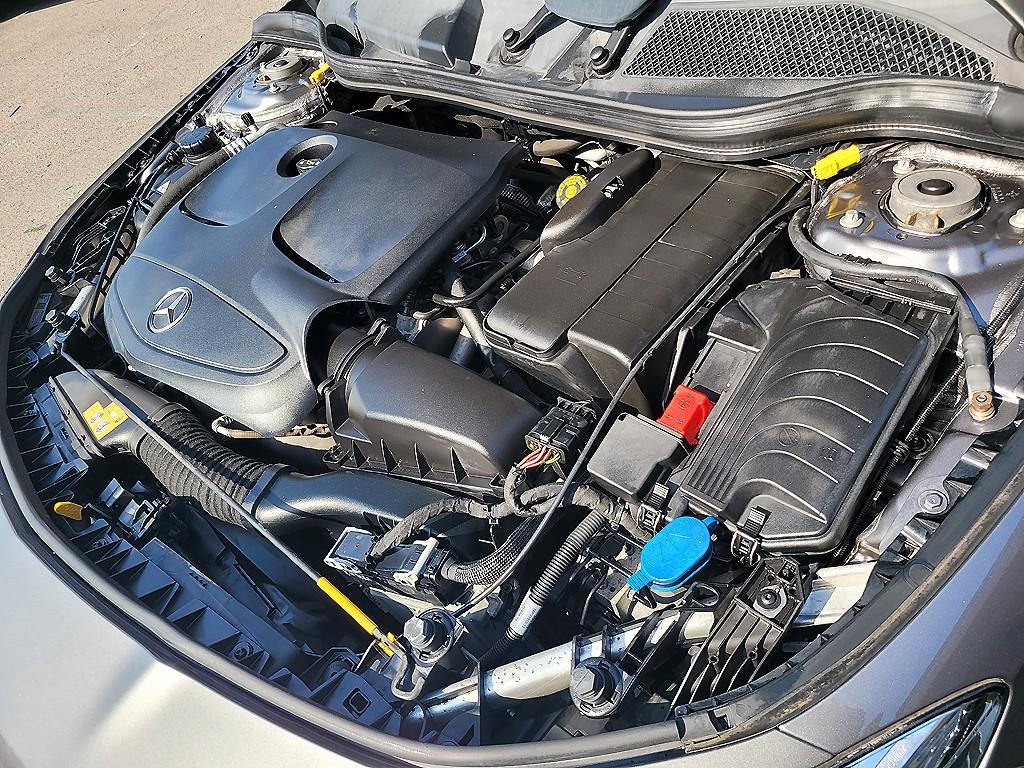 Mercedes Benz CLA Class 2017 Gris - Importación desde Corea - HF Imports Iquique - Foto 19