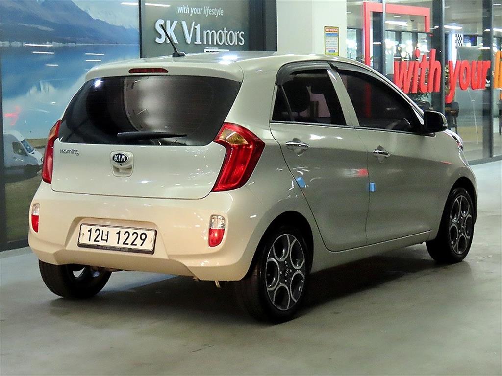 KIA Morning - Vista 4