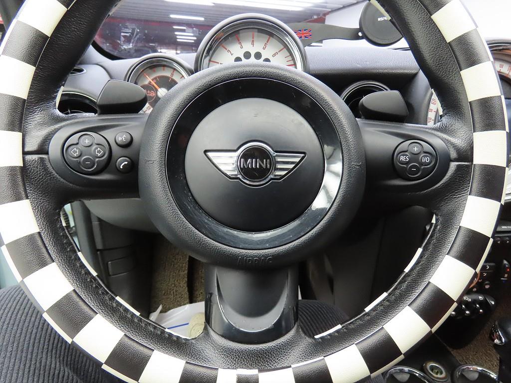 Mini Cooper Convertible - Vista 10