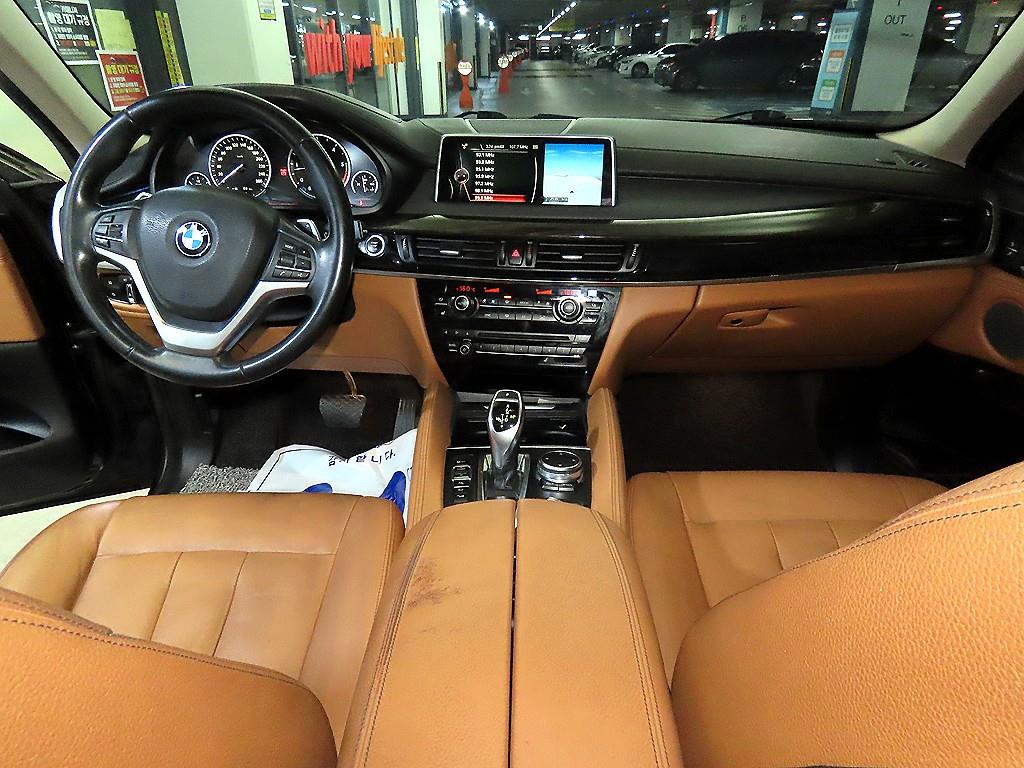 BMW X6 - Vista 10