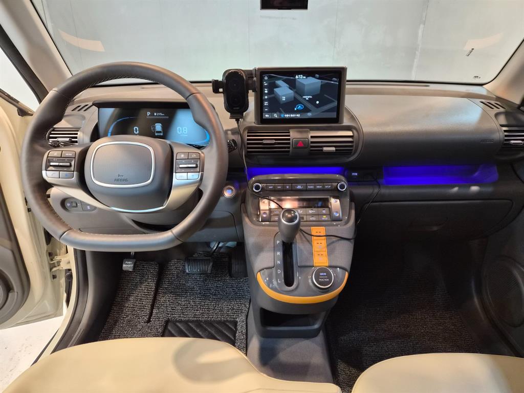 HYUNDAI Casper - Vista 8