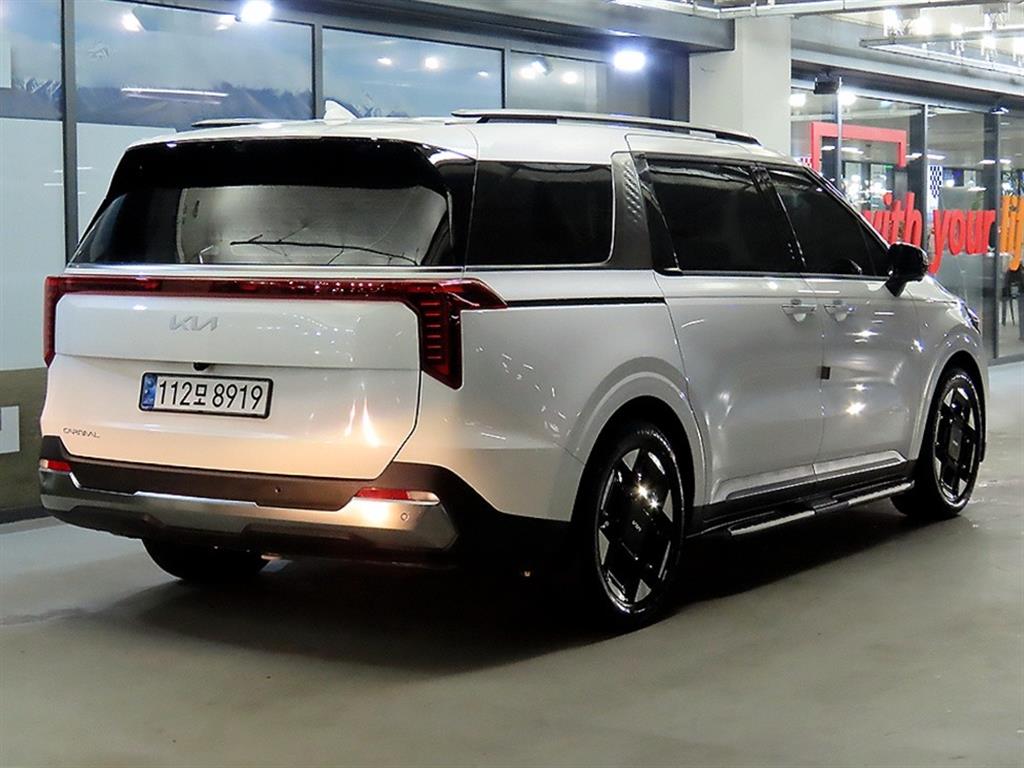 KIA Carnival - Vista 4