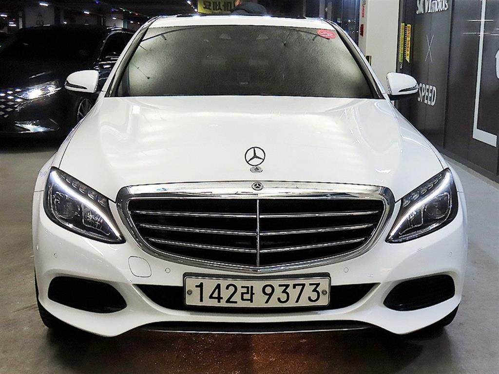 Mercedes Benz C Class - Vista 2