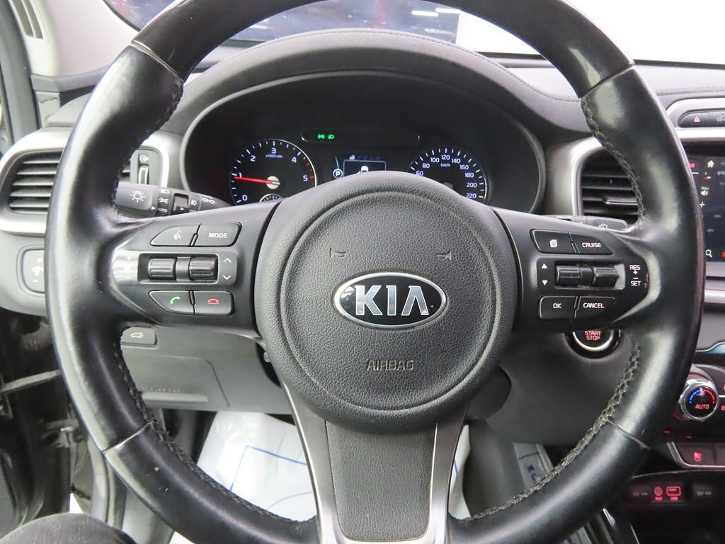 KIA Sorento - Vista 8