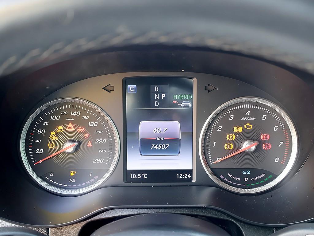 Mercedes Benz GLC Class - Vista 11