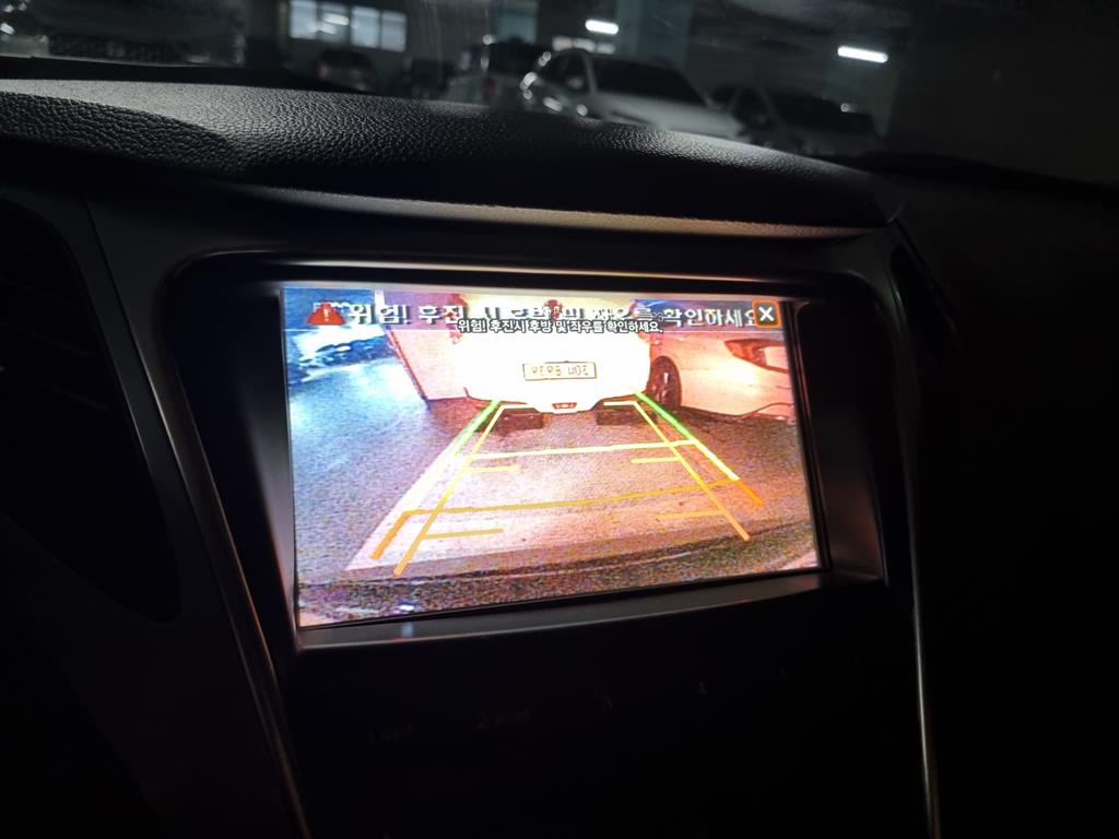 HYUNDAI Grandeur - Vista 4