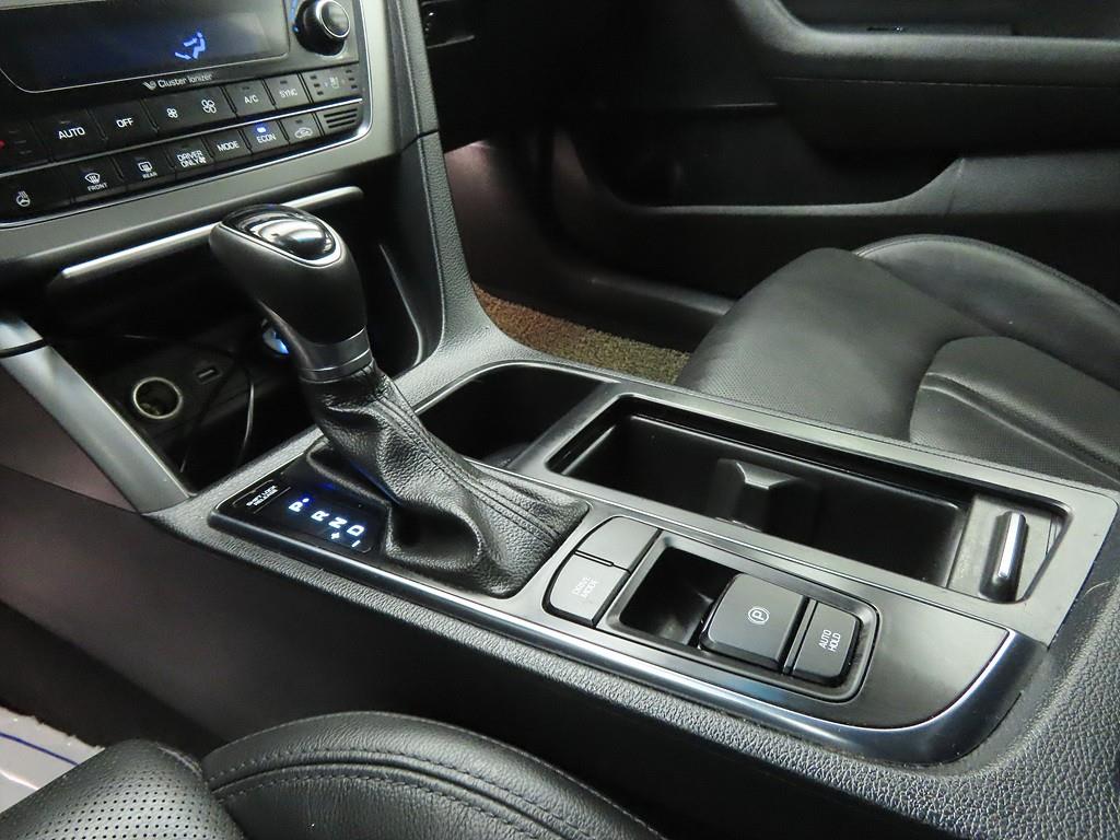 HYUNDAI Sonata - Vista 11