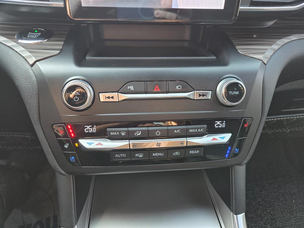 Ford Explorer - Vista 11