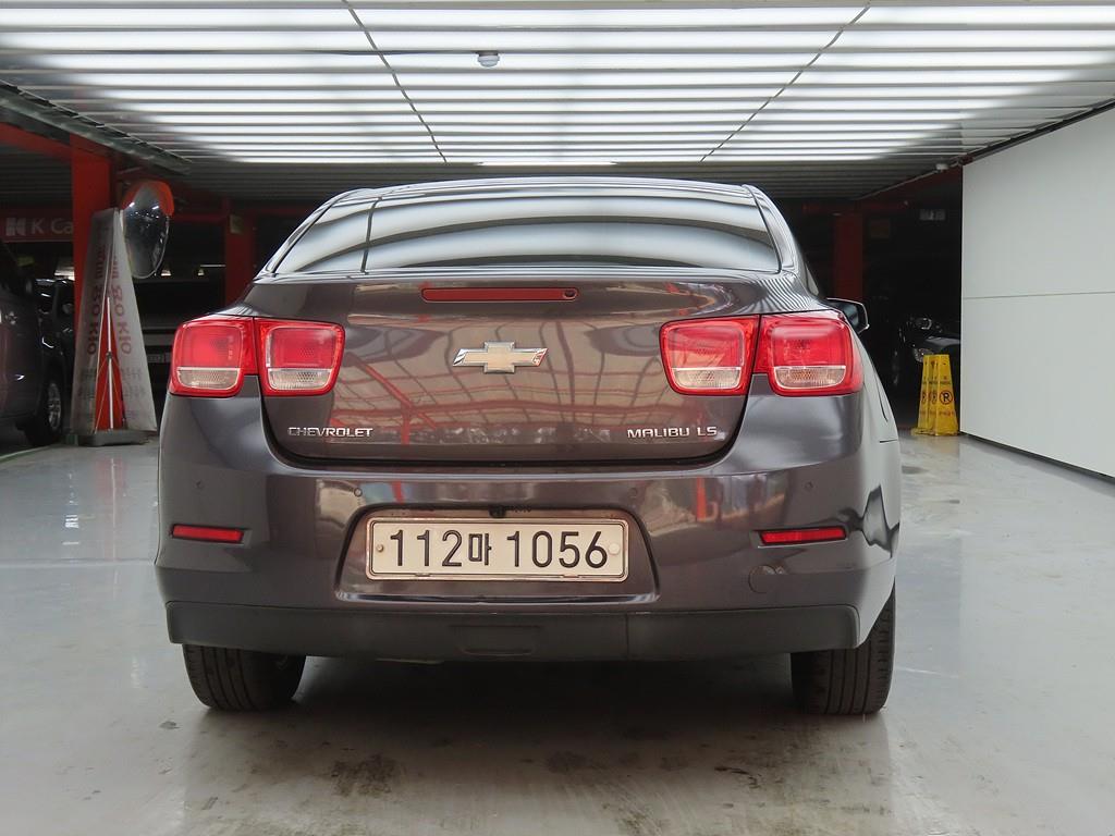 Chevrolet Malibu - Vista 3