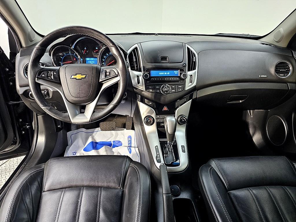 Chevrolet Cruise - Vista 5