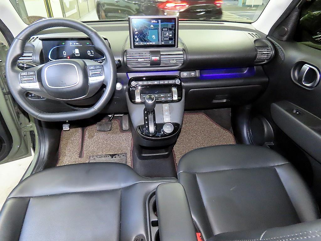 HYUNDAI Casper - Vista 10