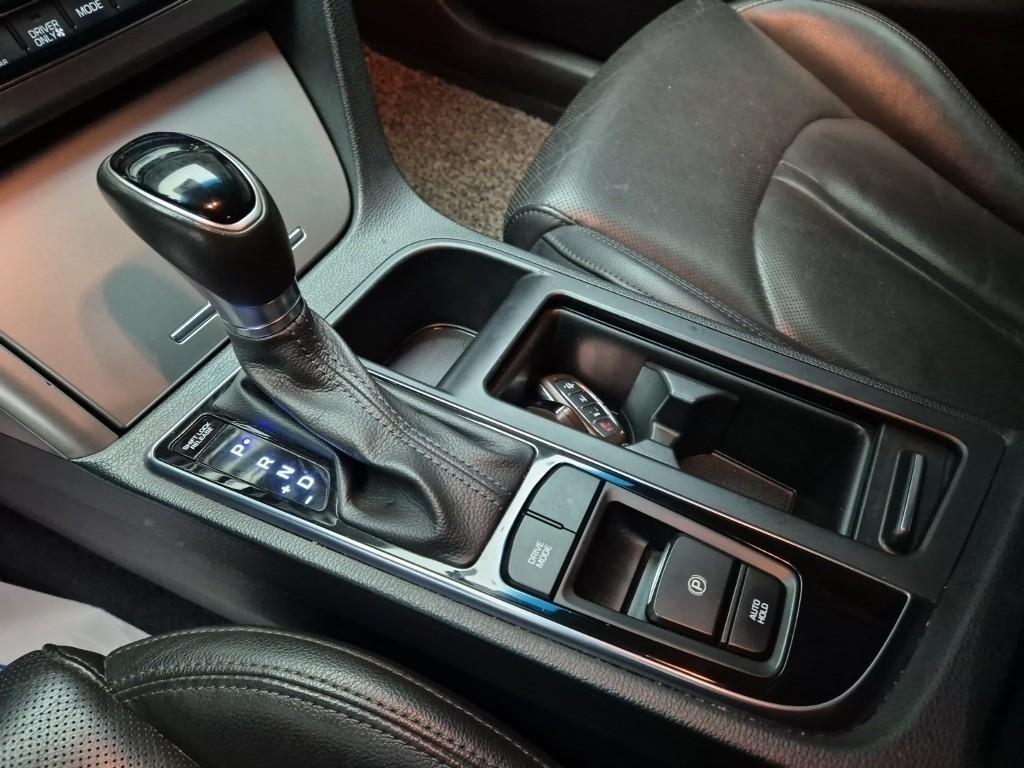 HYUNDAI Sonata - Vista 8