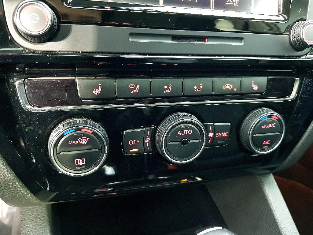 Volkswagen Jetta 2015 Blanco - Importación desde Corea - HF Imports Iquique - Foto 13