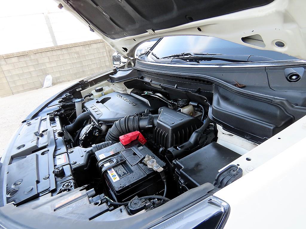 Ssangyong Tivoli 2016 Blanco - Importación desde Corea - HF Imports Iquique - Foto 18