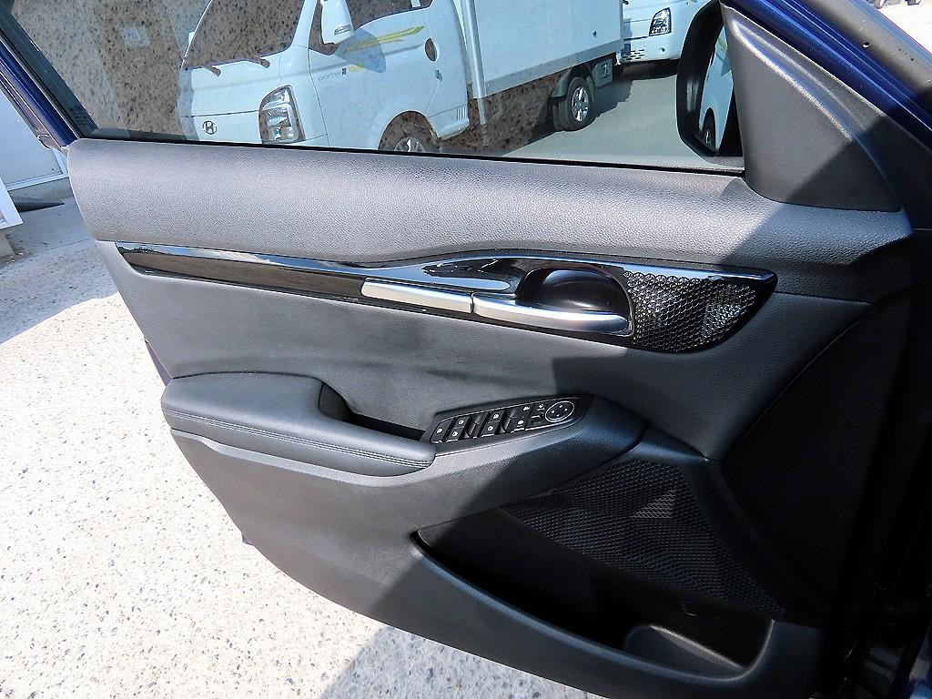 KIA Seltos - Vista 11