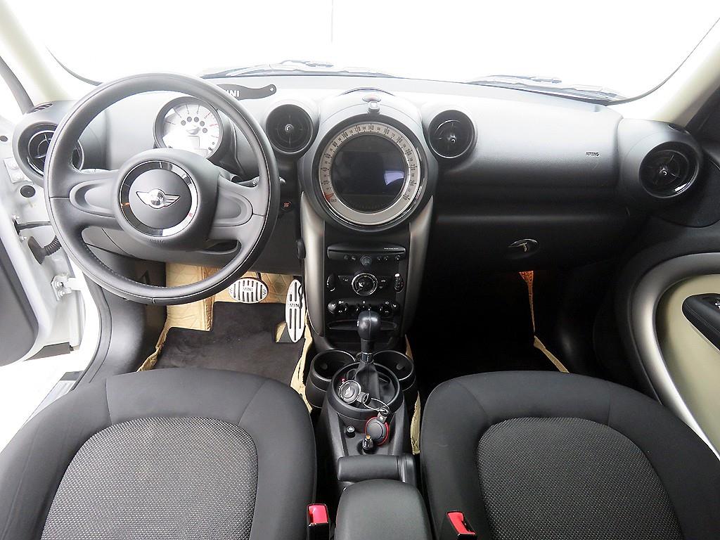 Mini Countryman - Vista 8